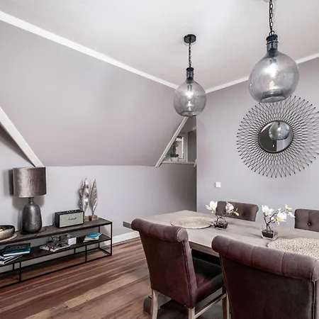 Strandburg Bellevue, Santa Maria Apartment Haven